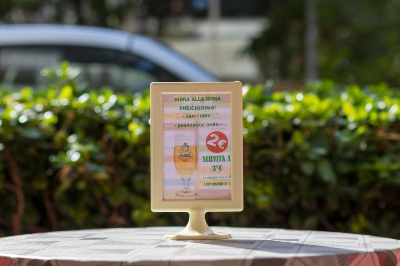 Hotel Ausonia B&B Rimini Ngoại thất bức ảnh