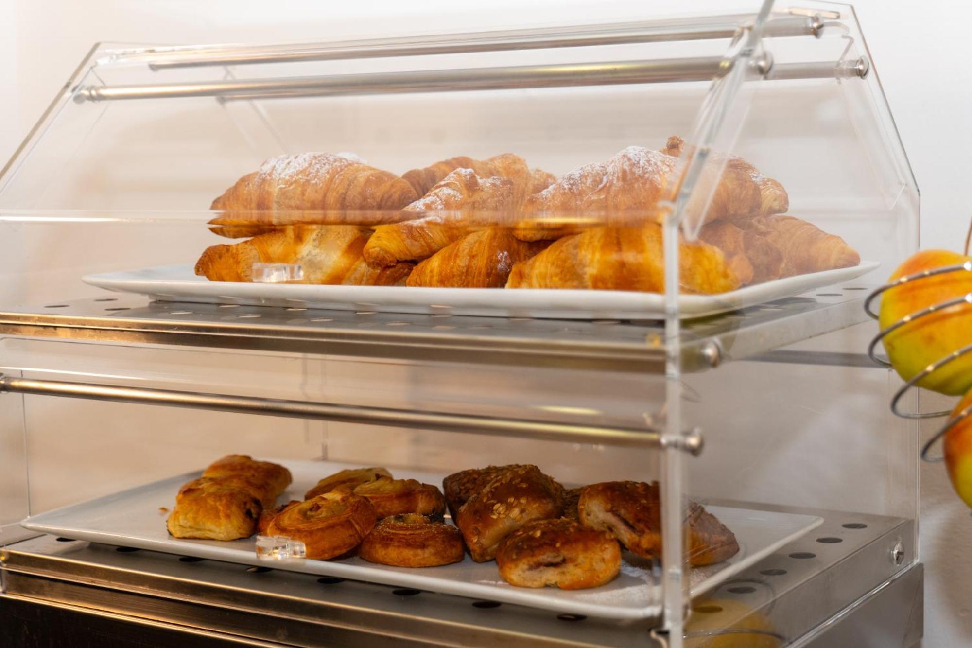 Hotel Ausonia B&B Rimini Ngoại thất bức ảnh